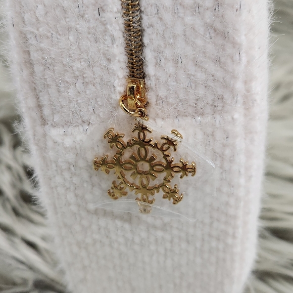 Chanel Beauty Bag brand New - Picture 2 of 7